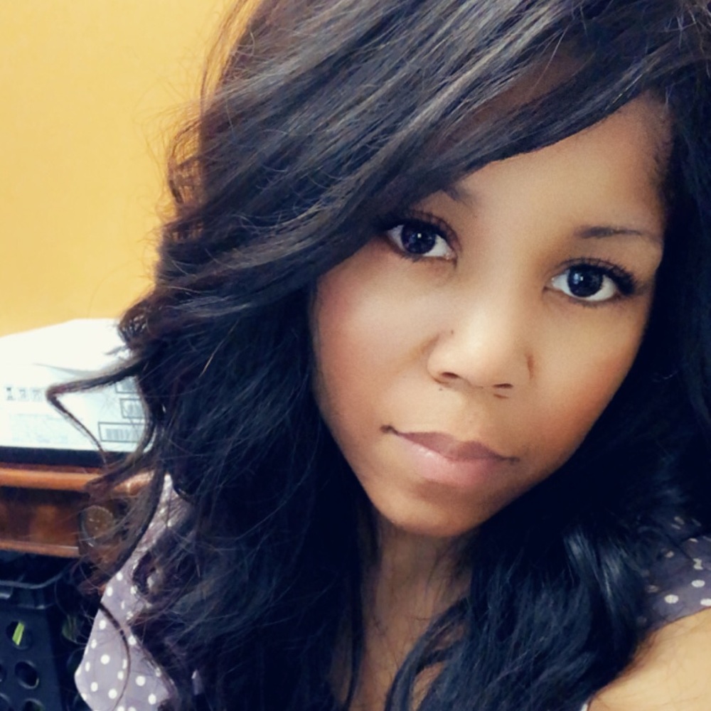 Meet your Posher, Renee